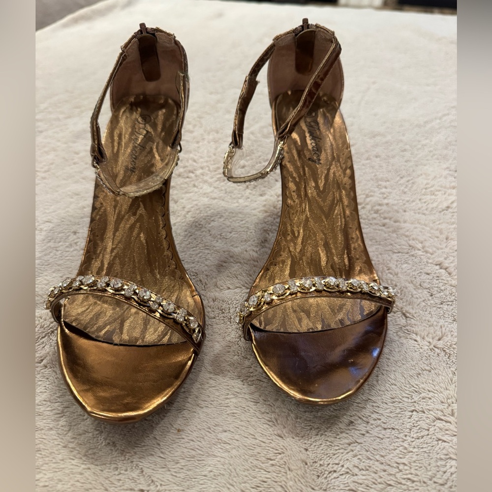 Delicacy Bronze Heels with Rhinestone Detail size 8